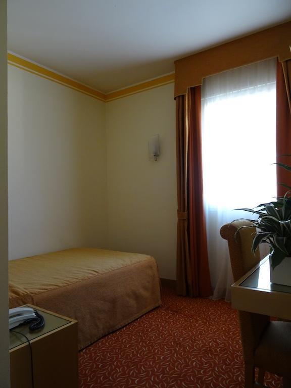 Hotel Roma Cividale del Friuli Chambre photo