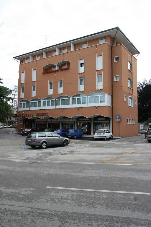 Hotel Roma Cividale del Friuli Extérieur photo